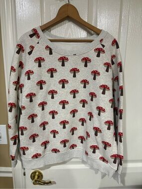 L.A. Soul- Women’s Cream Mushroom-Print Crewneck Sweatshirt